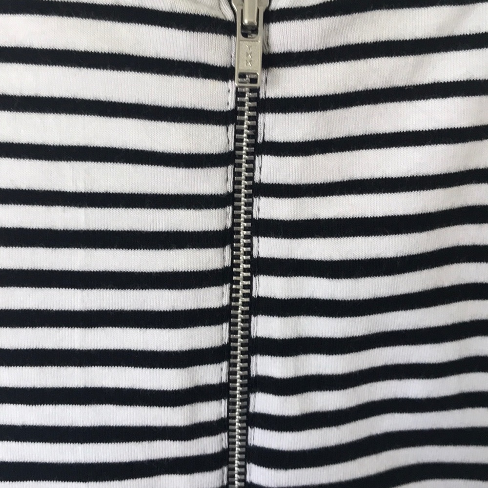 EXPRESS STRIPES TOP. - Picture 4 of 7